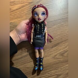 Rainbow High Series 4 Mila Berrymore